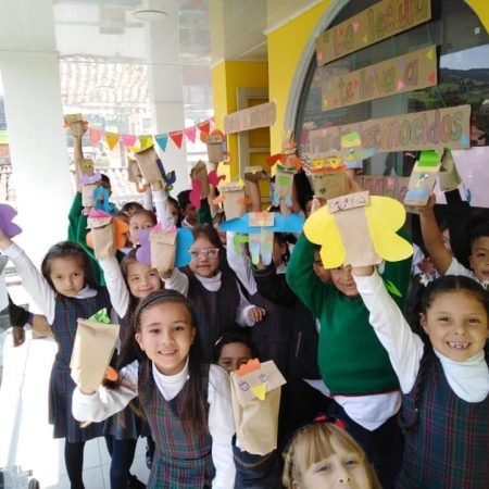 66465982_2321975897871113_8309072562957058048_n Colrey School